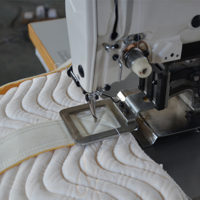 CLF1 床垫专用自动单缝式床垫拉手带缝合机